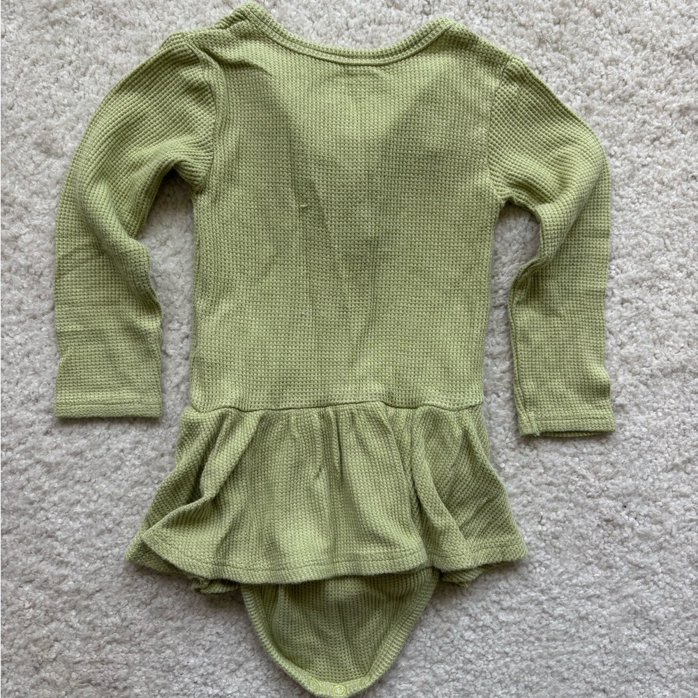 Posh Peanut Waffle Knit Long Sleeve Twirl bodysuit dress in size 6-12m - Picture 3 of 4